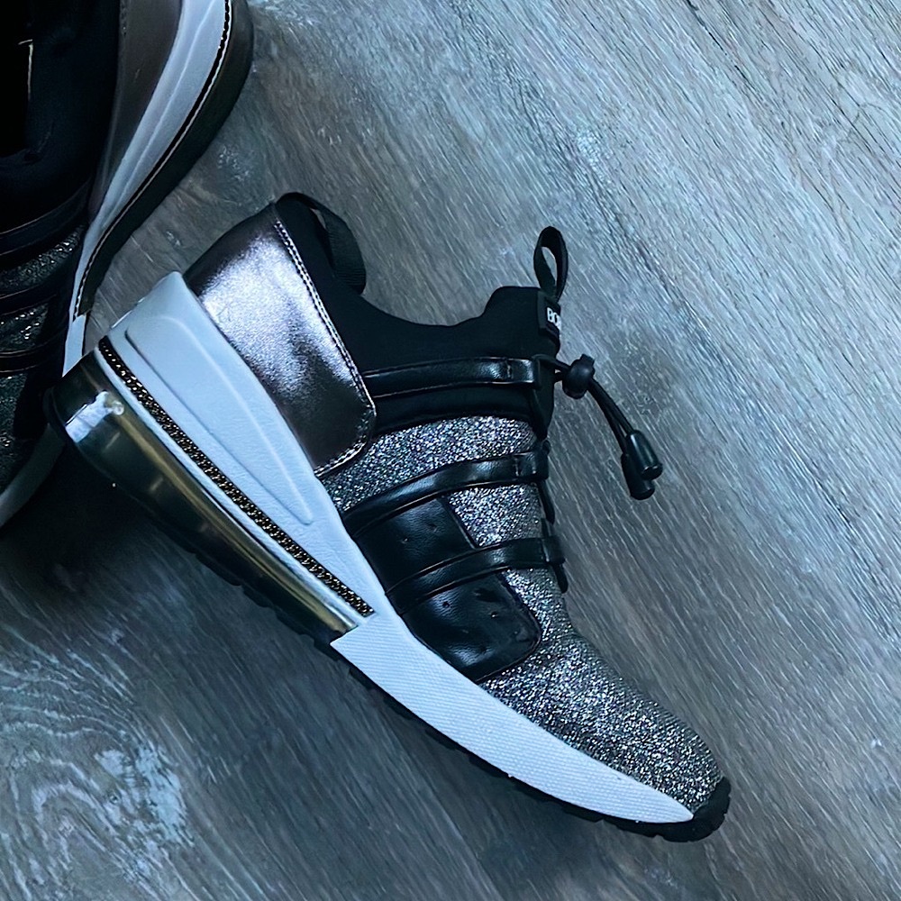 BCBG eneration sneakers